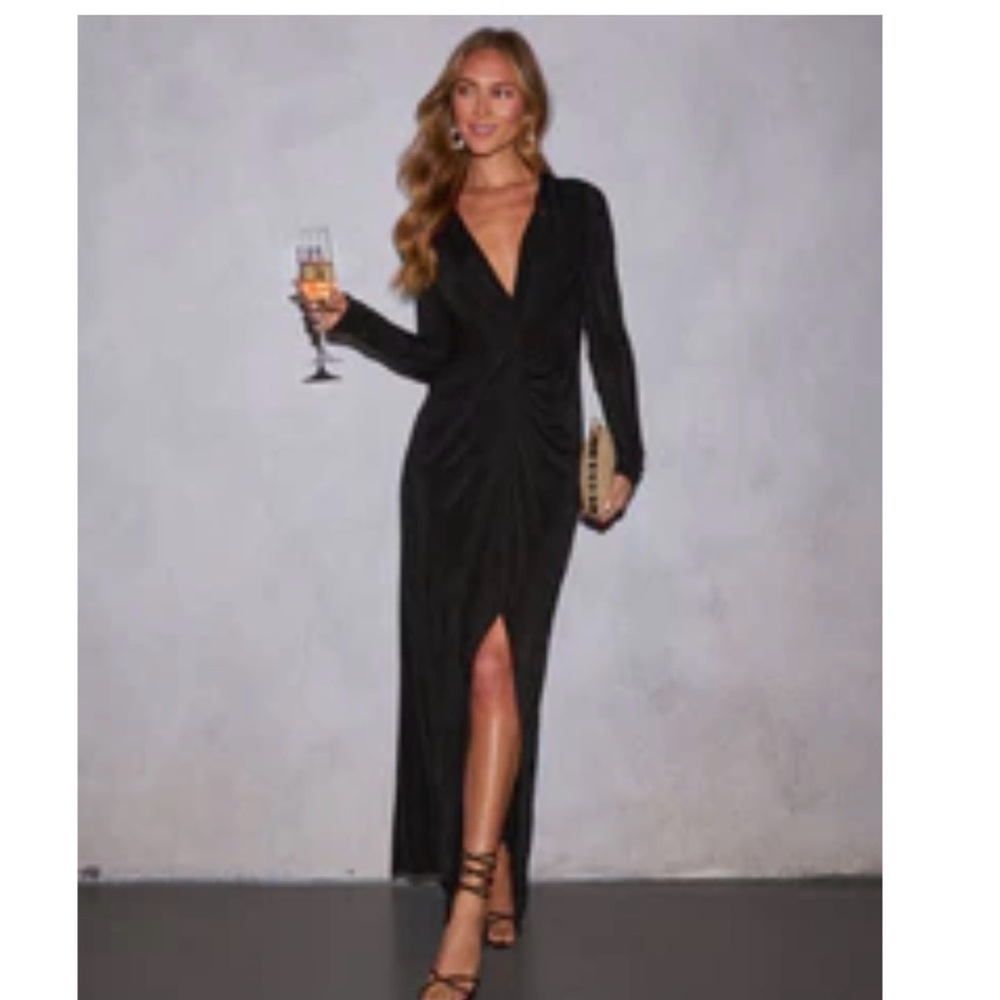 Vici Elegant Black Long Sleeve Dress